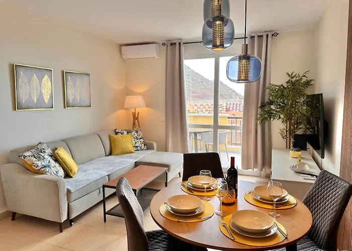Sunshine Apartment With Sea Viev