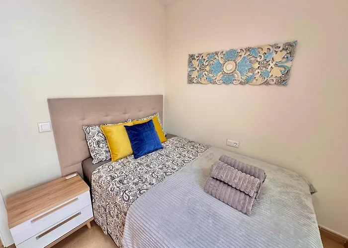 Sunshine Apartment With Sea Viev